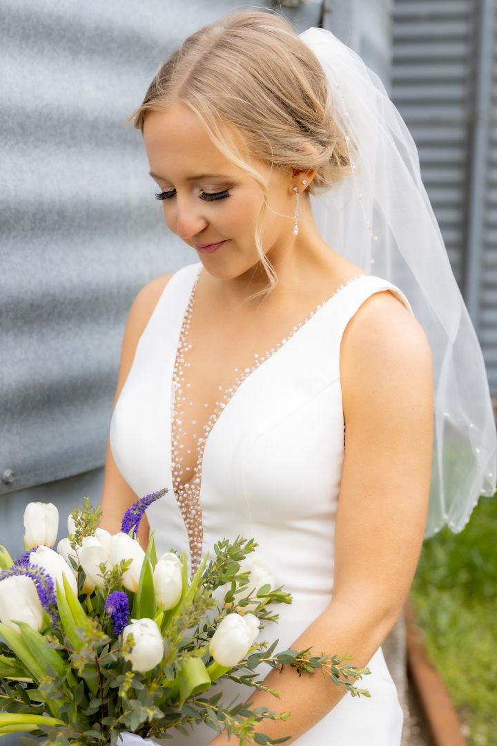 HannahBride Natural bridal spray tan by Sunny Daze Sunless in Lawrence, Kansas – glowing sun-kissed skin for wedding day